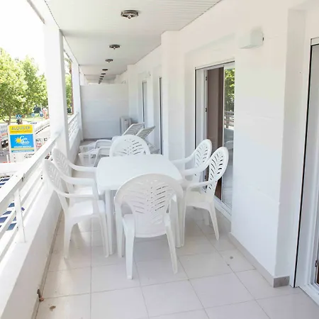 Costa Dorada Apartment *